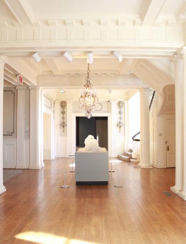 interior image of the Hunter Art Museum historic mansion section