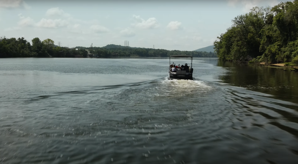 Chattanooga VIP Tours: Karaoke Cruise